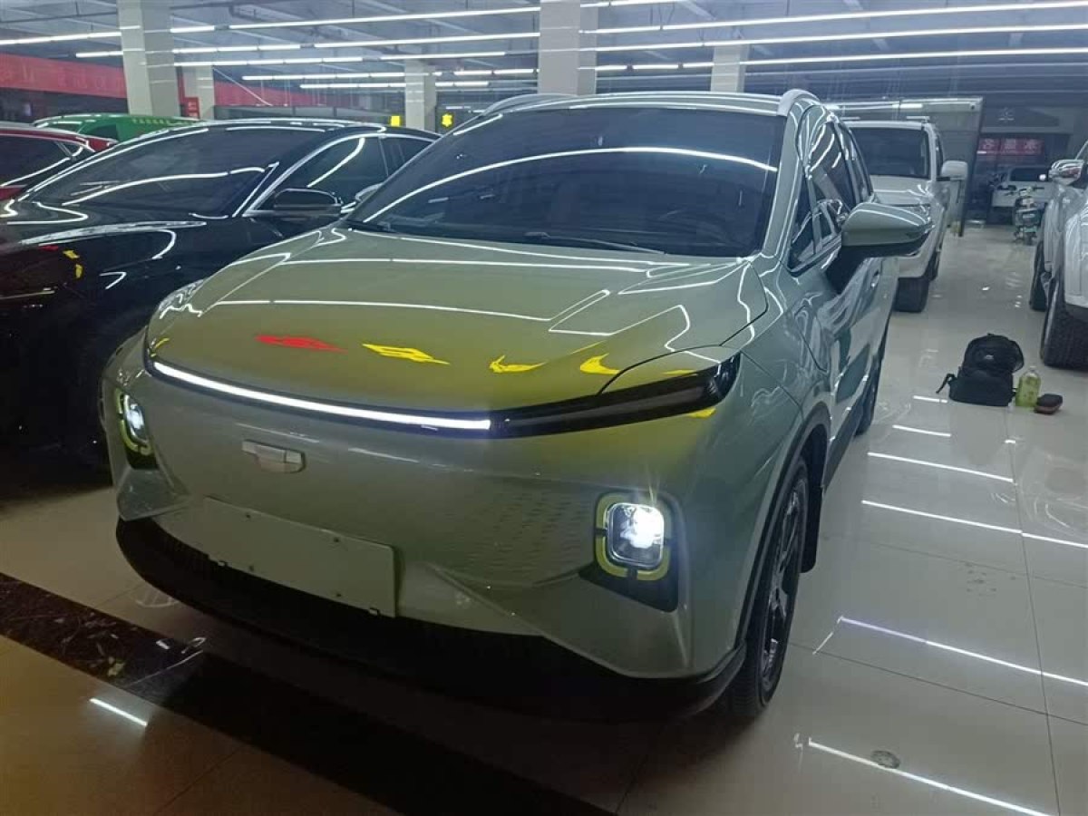 幾何 幾何E  2023款 320KM 乖帥虎 5座圖片