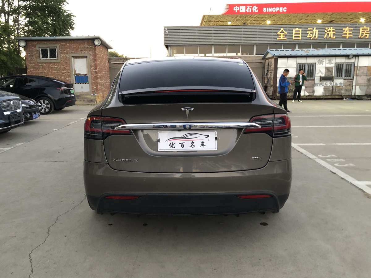 特斯拉 Model X  2016款 Model X 90D圖片