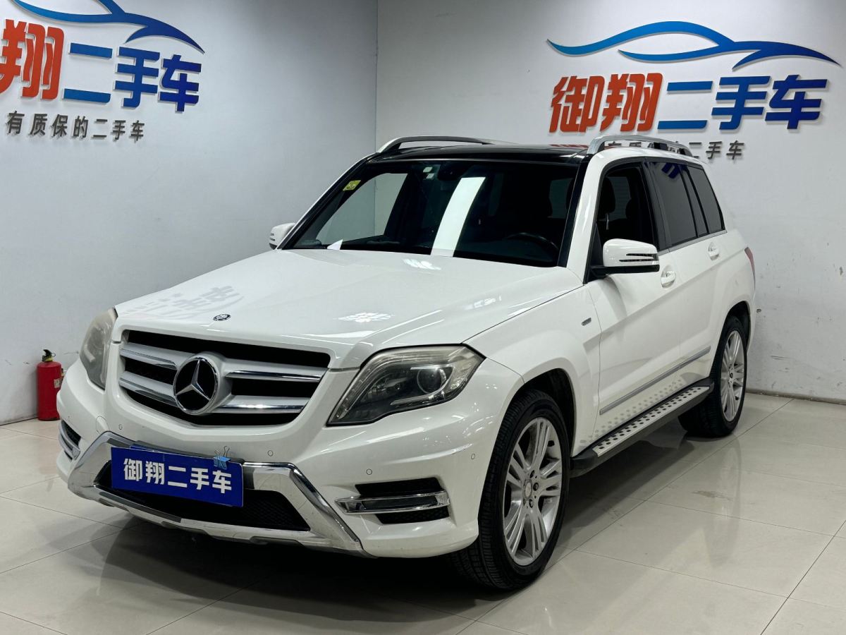 奔馳 奔馳GLK級(jí)  2015款 GLK 260 4MATIC 動(dòng)感型 極致版圖片