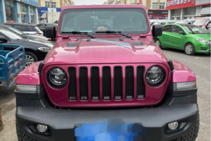 牧馬人 Jeep 2.0T 高地巴哈馬沙灘粉特別版