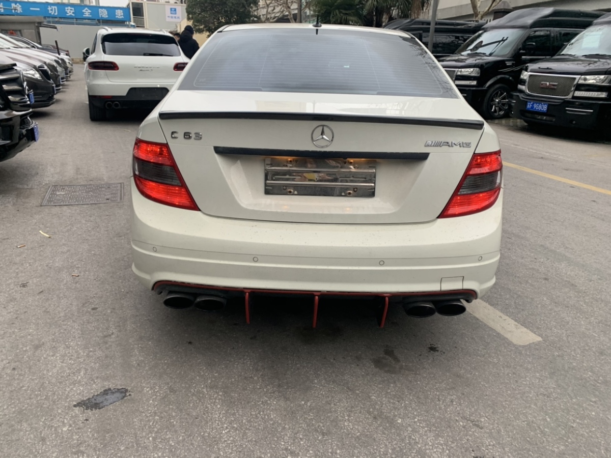 奔驰 c级 amg 2011款 c63 amg 6.2图片