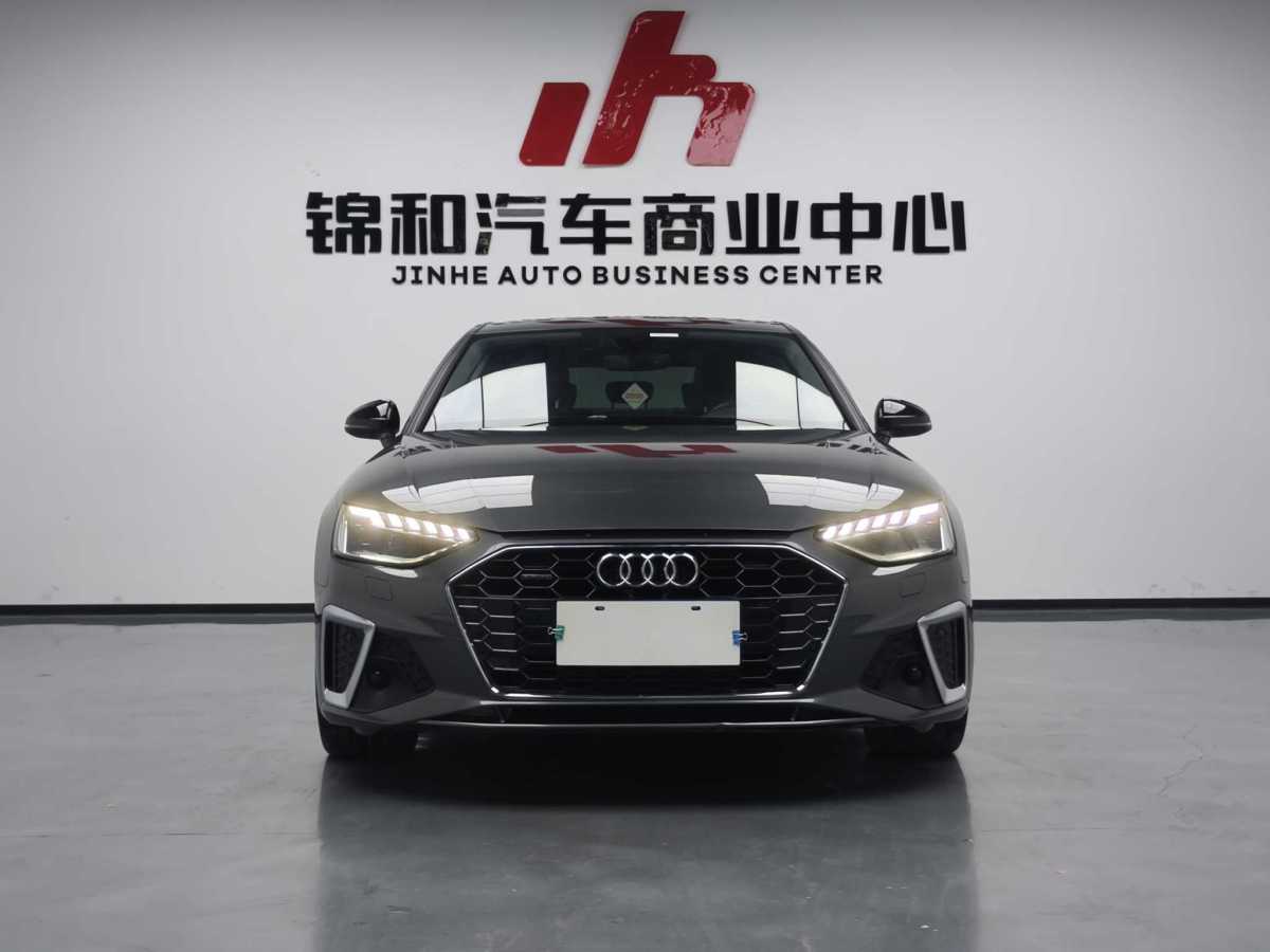 奧迪 奧迪A4L  2020款 45 TFSI quattro 臻選動感型圖片