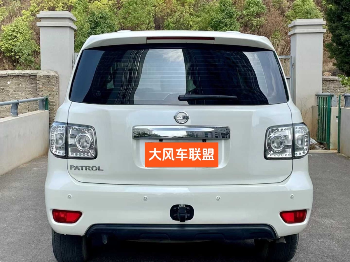 日產(chǎn) 途樂  2018款 4.0L 領(lǐng)英型圖片