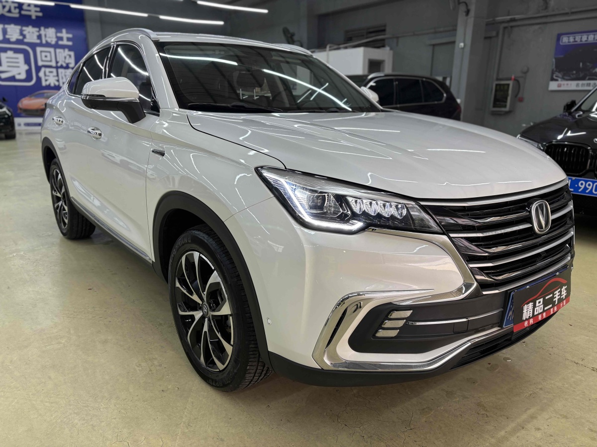 長(zhǎng)安 CS85 COUPE  2019款  1.5T 動(dòng)版 國(guó)VI圖片