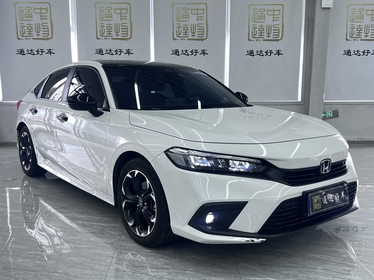 本田 思域  2022款 240TURBO CVT燃动版图片