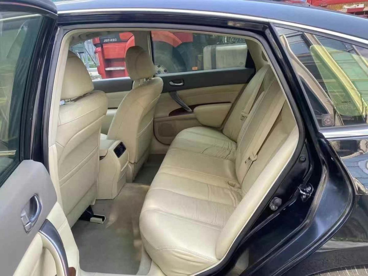日產(chǎn) 天籟  2010款 2.0L XL周年紀(jì)念版圖片
