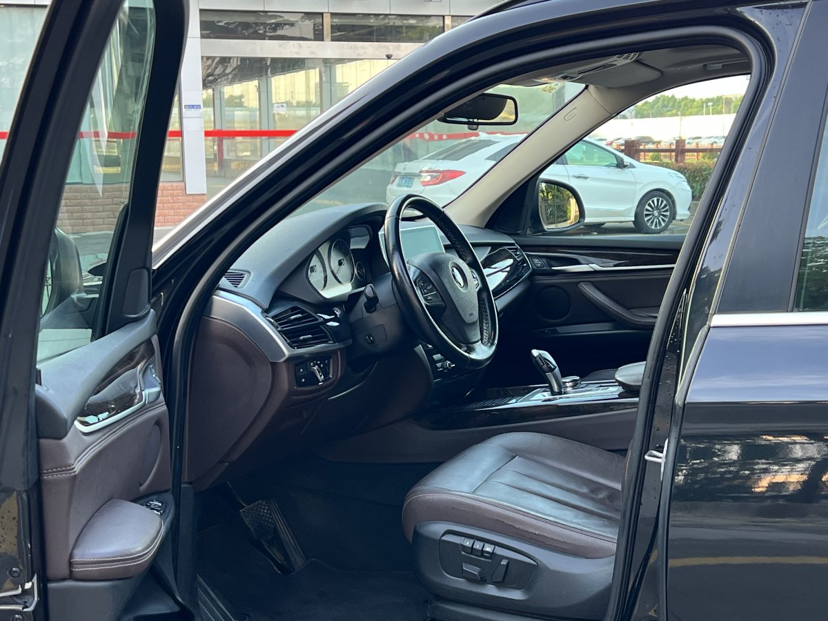 寶馬 寶馬X5  2014款 xDrive35i 典雅型圖片