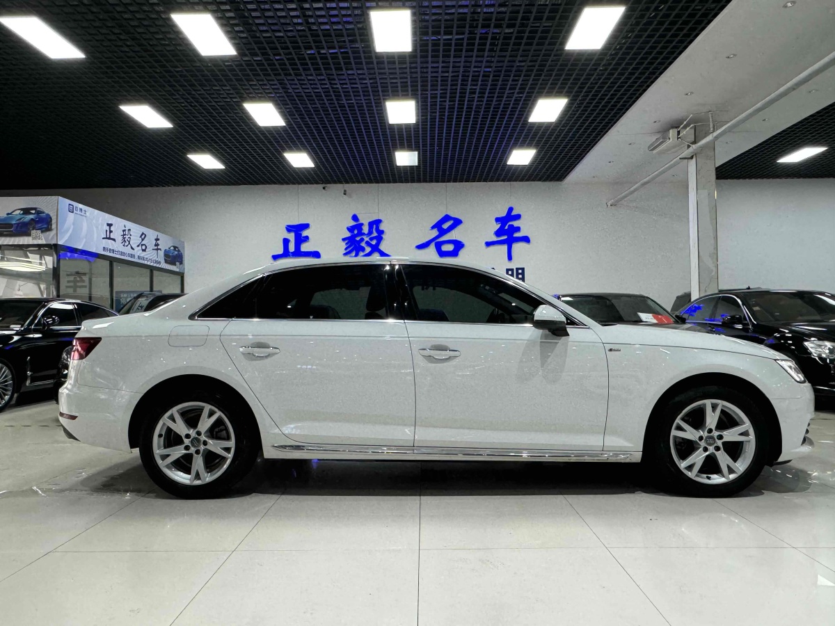 奧迪 奧迪A4L  2018款 30周年年型 40 TFSI 進(jìn)取型圖片