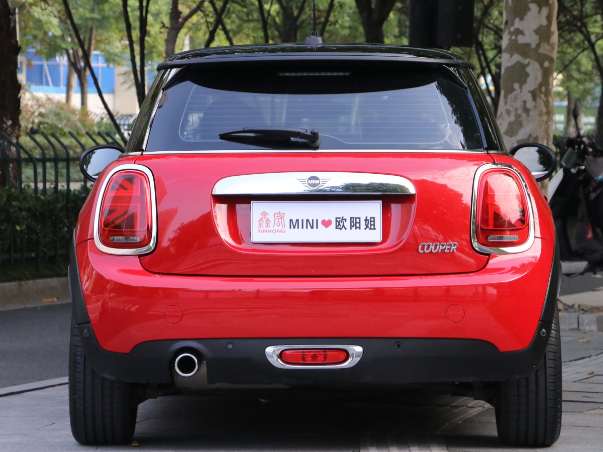 MINI COUNTRYMAN  2018款 1.5T COOPER 藝術(shù)家圖片