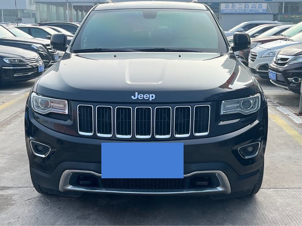 Jeep 大切諾基  2015款 3.0TD 柴油 舒享導(dǎo)航版圖片