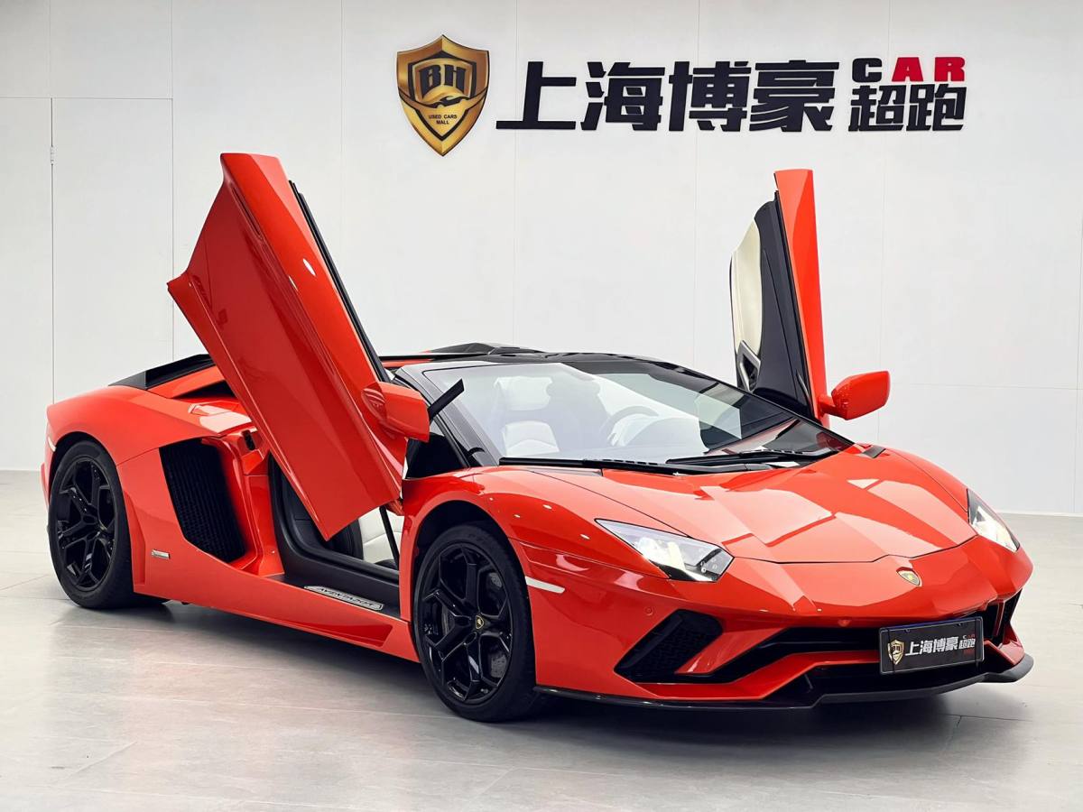 2015年2月蘭博基尼 Aventador  2013款 LP 700-4 Roadster