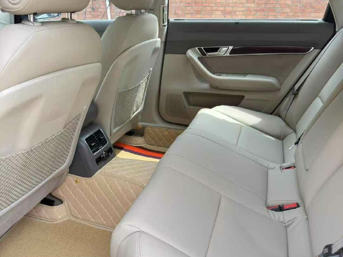 奧迪 奧迪A6L  2012款 A6L 2.8FSI 35FSI Quattro豪華型圖片