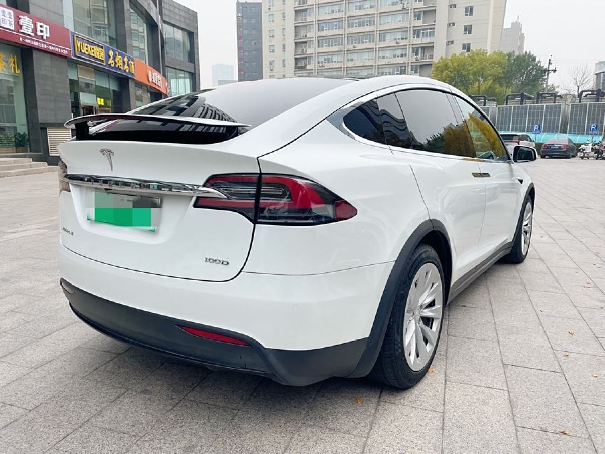 特斯拉 Model X  2017款 Model X 100D 長續(xù)航版圖片