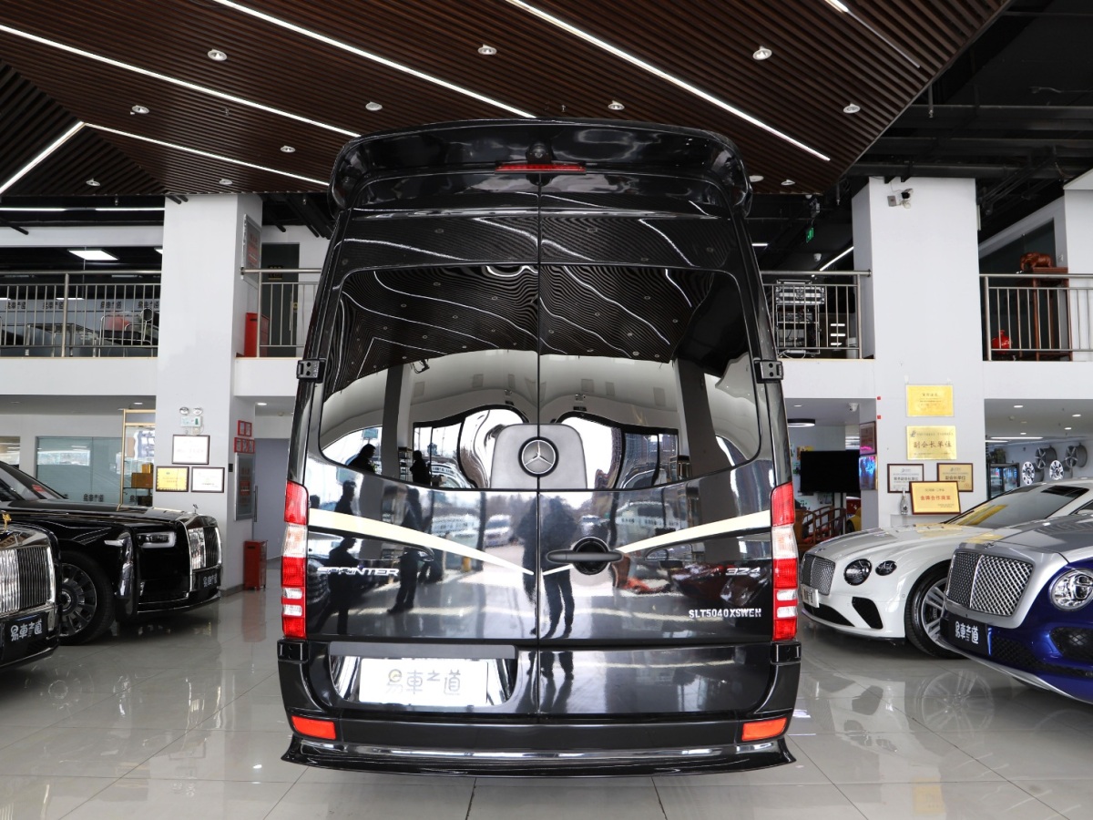 2019年7月奔驰 AMG  奔驰 Sprinter 2019款 斯宾特 豪华商旅车