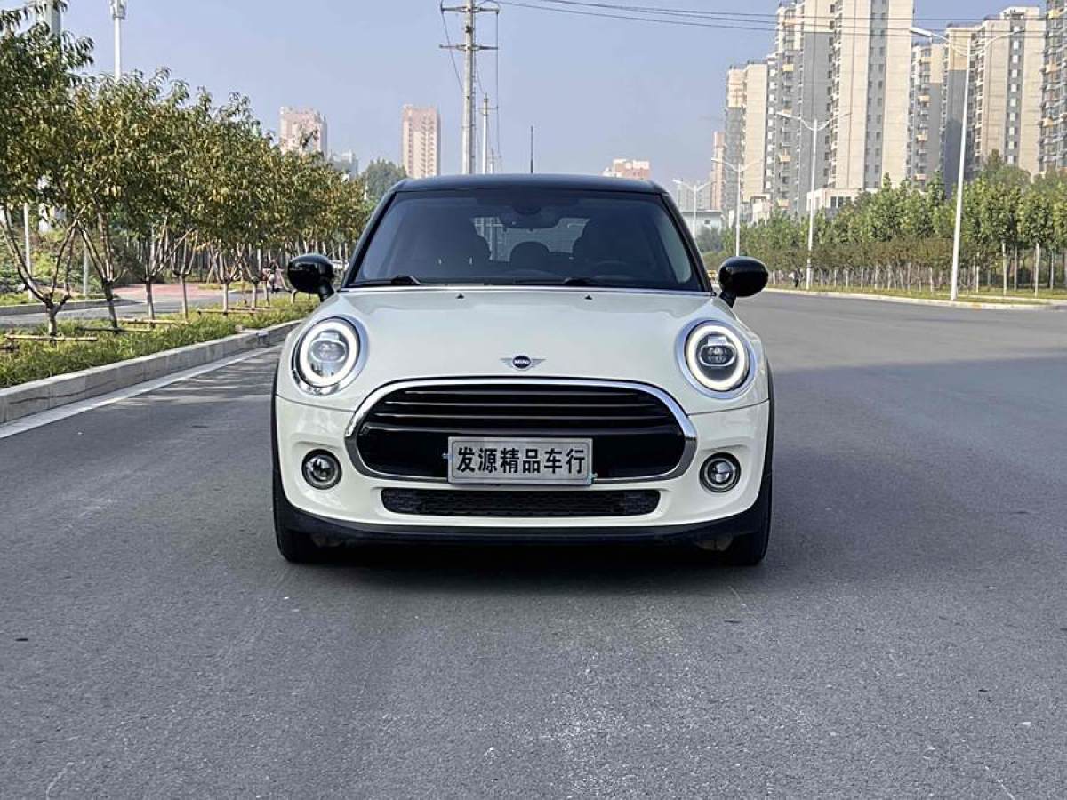 2021年2月MINI MINI  2021款 1.5T COOPER 經(jīng)典派 五門(mén)版