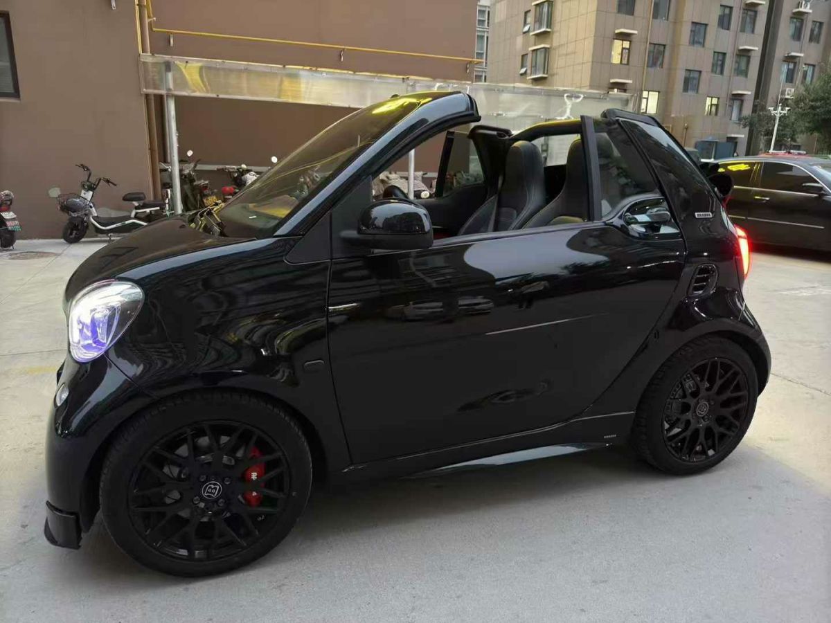 2017年1月巴博斯 smart fortwo  2017款 0.9T BRABUS tailor made敞篷版專屬定制