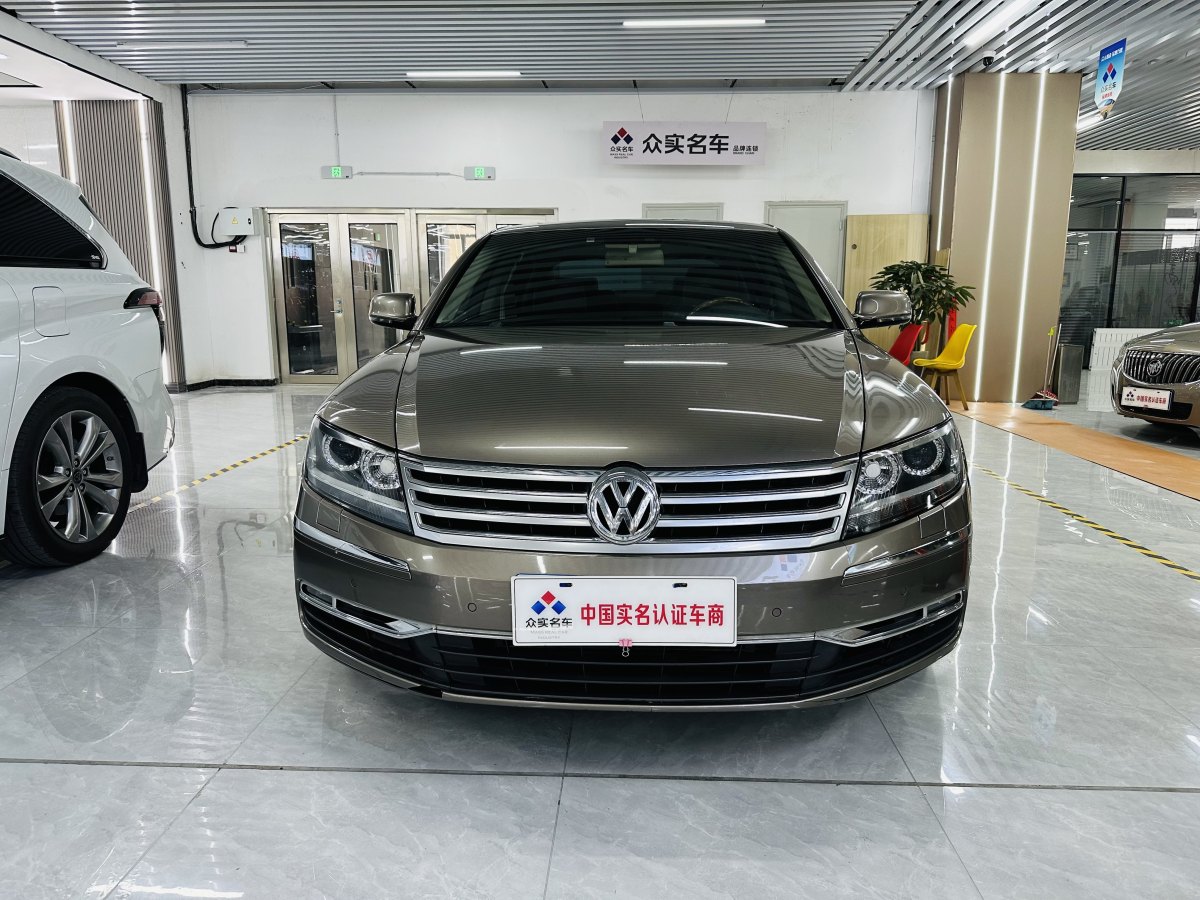 大眾 輝騰  2011款 3.6L V6 4座加長(zhǎng)Individual版圖片