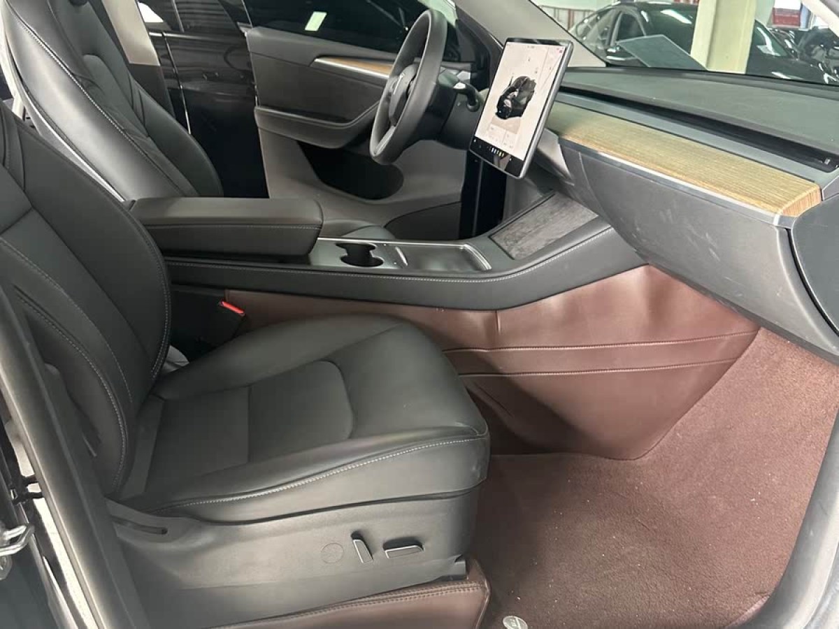 特斯拉 Model Y  2022款 改款 長續(xù)航全輪驅(qū)動(dòng)版圖片