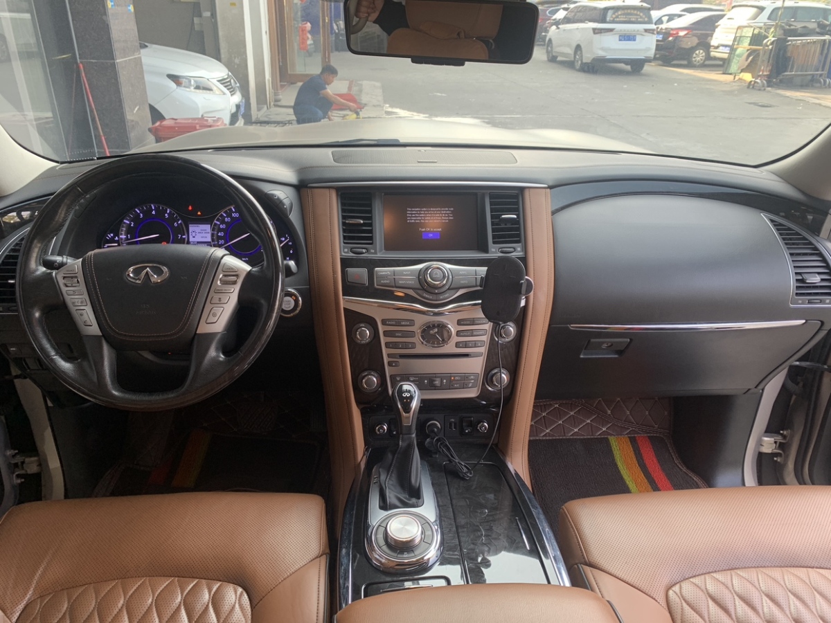 英菲尼迪 QX80  2016款 5.6L 4WD圖片