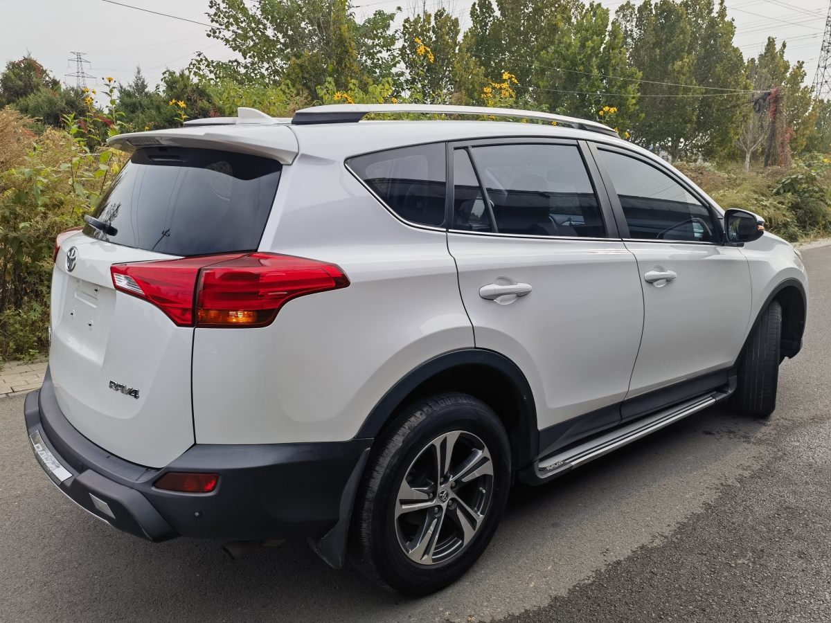 豐田 RAV4  2018款 榮放 2.0L CVT兩驅(qū)都市版圖片