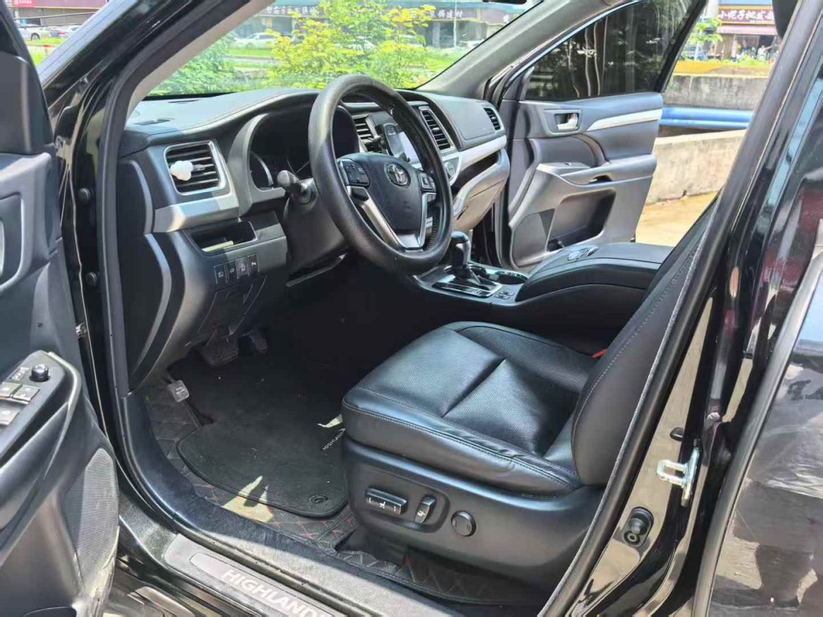 豐田 柯斯達(dá)  2019款 4.0L高級(jí)車GRB53L-ZCMSK 20座9GR圖片