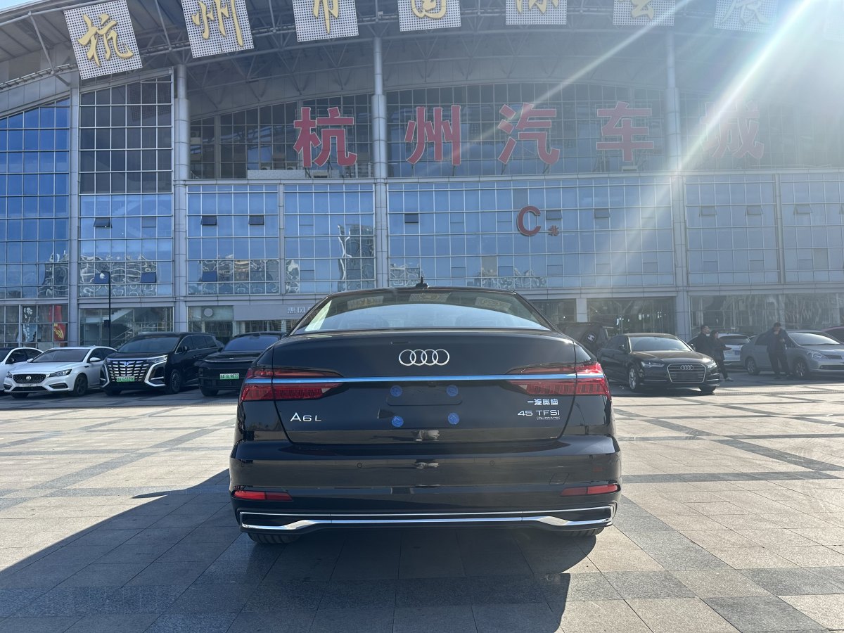 奧迪 奧迪A6L  2024款 45 TFSI quattro 臻選致雅型圖片