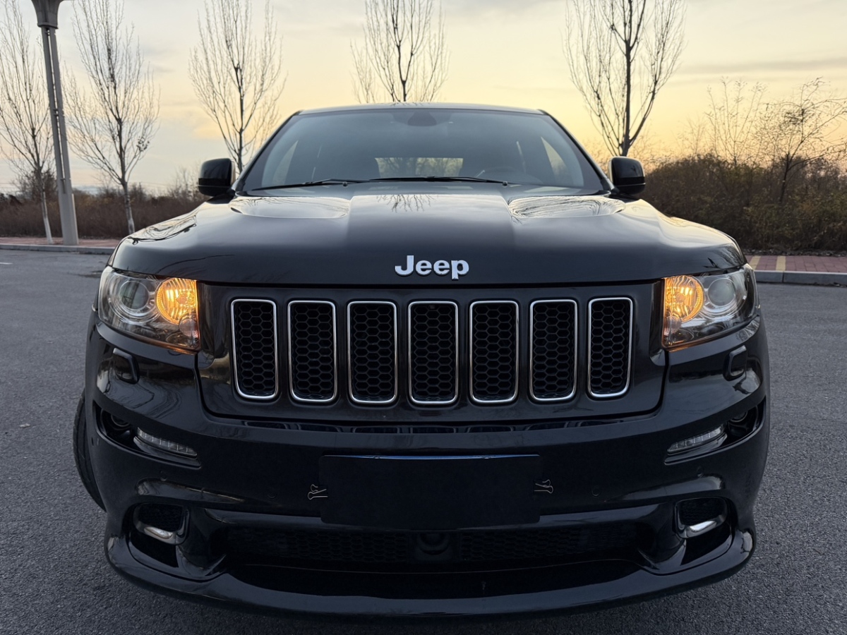 Jeep 大切諾基 SRT  2012款 6.4L SRT8圖片