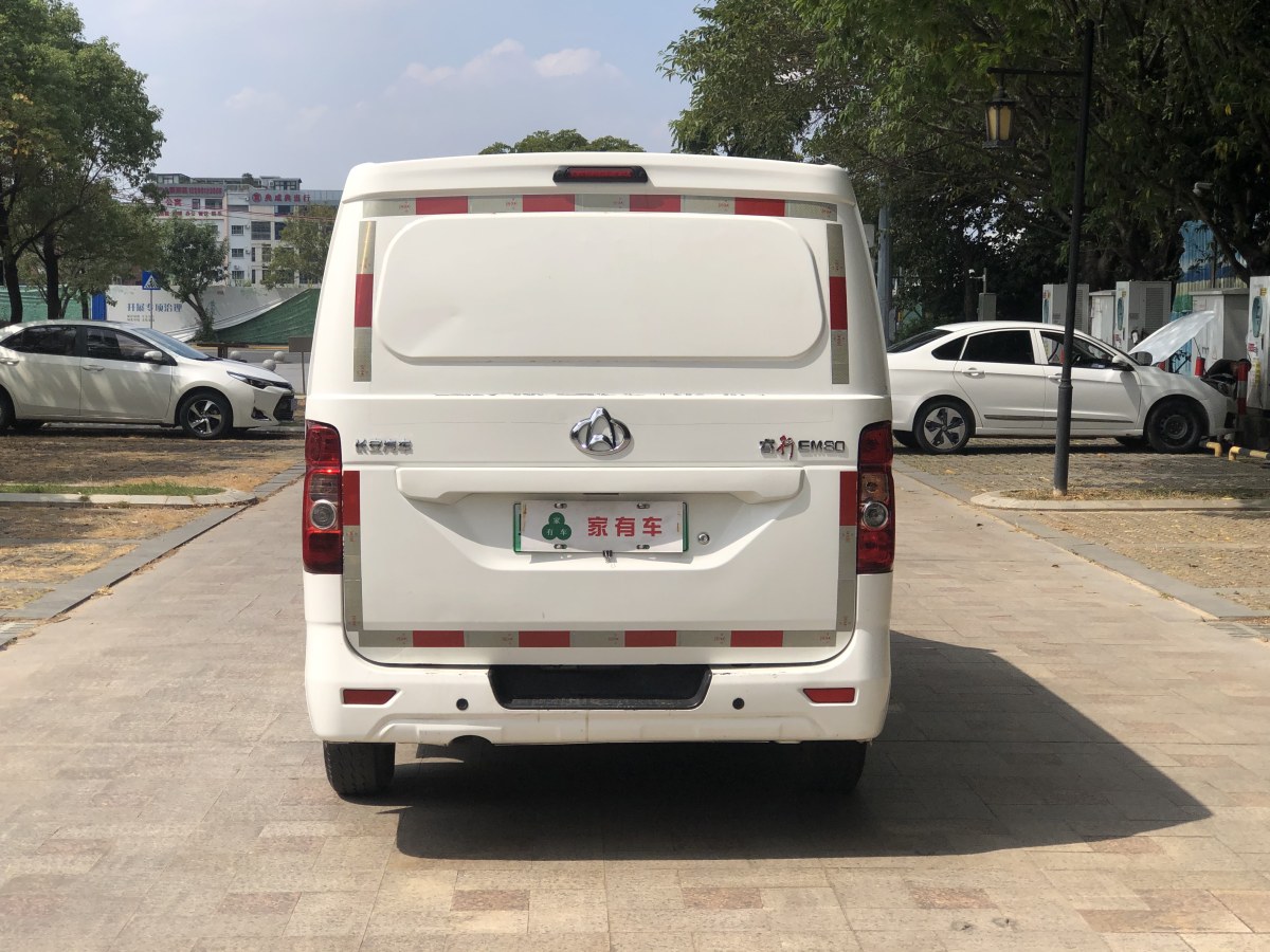 長(zhǎng)安輕型車(chē) 睿行EM80  2022款 平頂背掀門(mén)2座60kW圖片