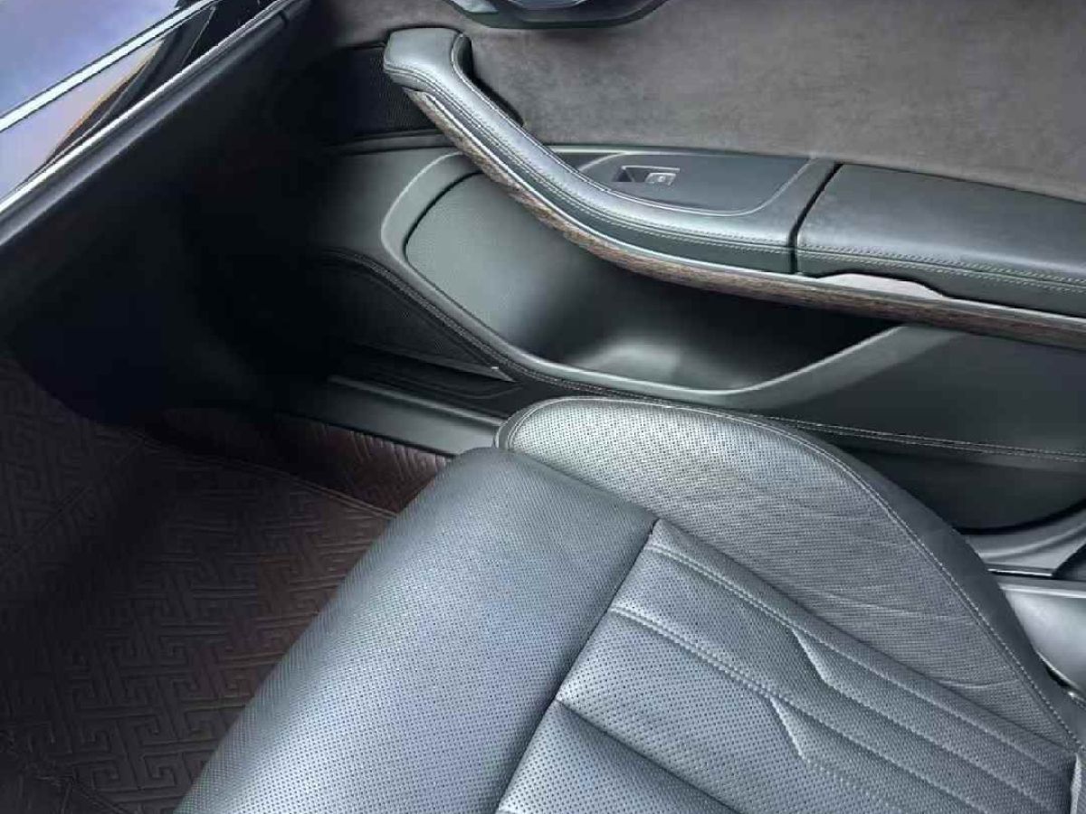 奧迪 奧迪S8  2020款 S8L 4.0TFSI quattro圖片