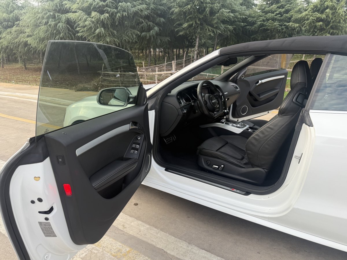 奧迪 奧迪S5  2012款 S5 3.0T Cabriolet圖片