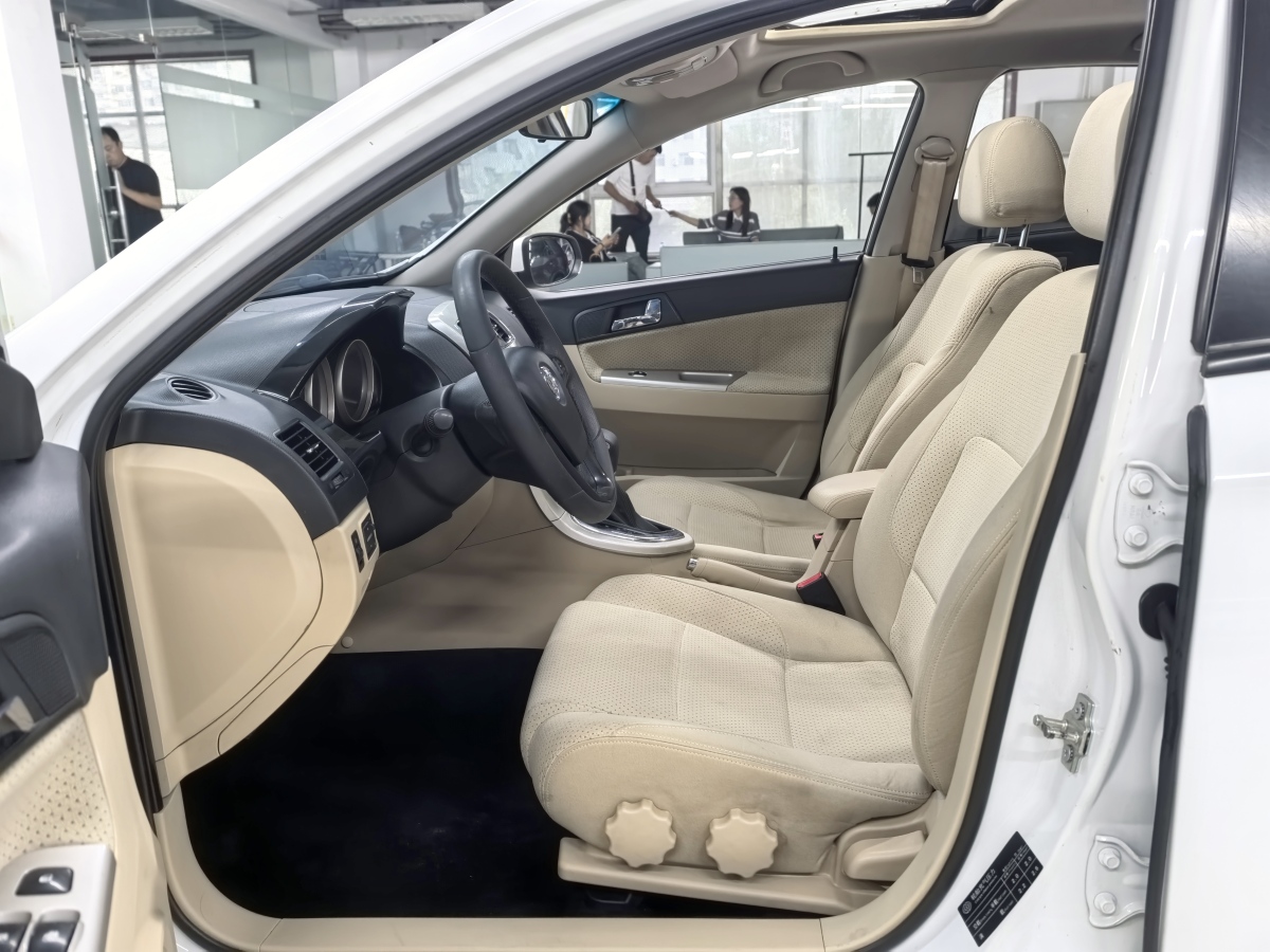 中華 H330  2013款 1.5L 自動舒適型圖片