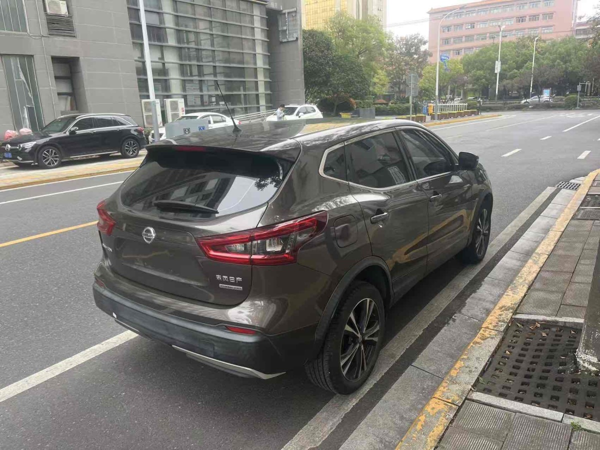 日產(chǎn) 逍客  2019款  2.0L CVT旗艦版圖片