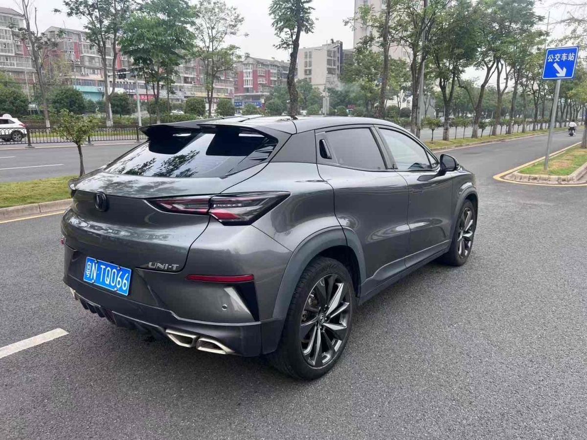 長安 UNI-T  2020款 1.5T 尊貴型圖片