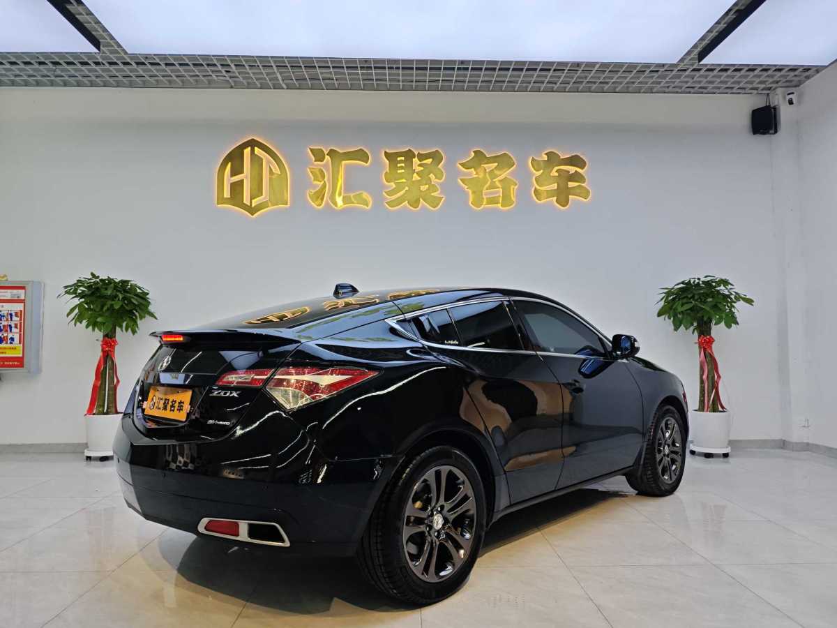 謳歌 ZDX  2012款 3.7 標(biāo)準(zhǔn)版圖片