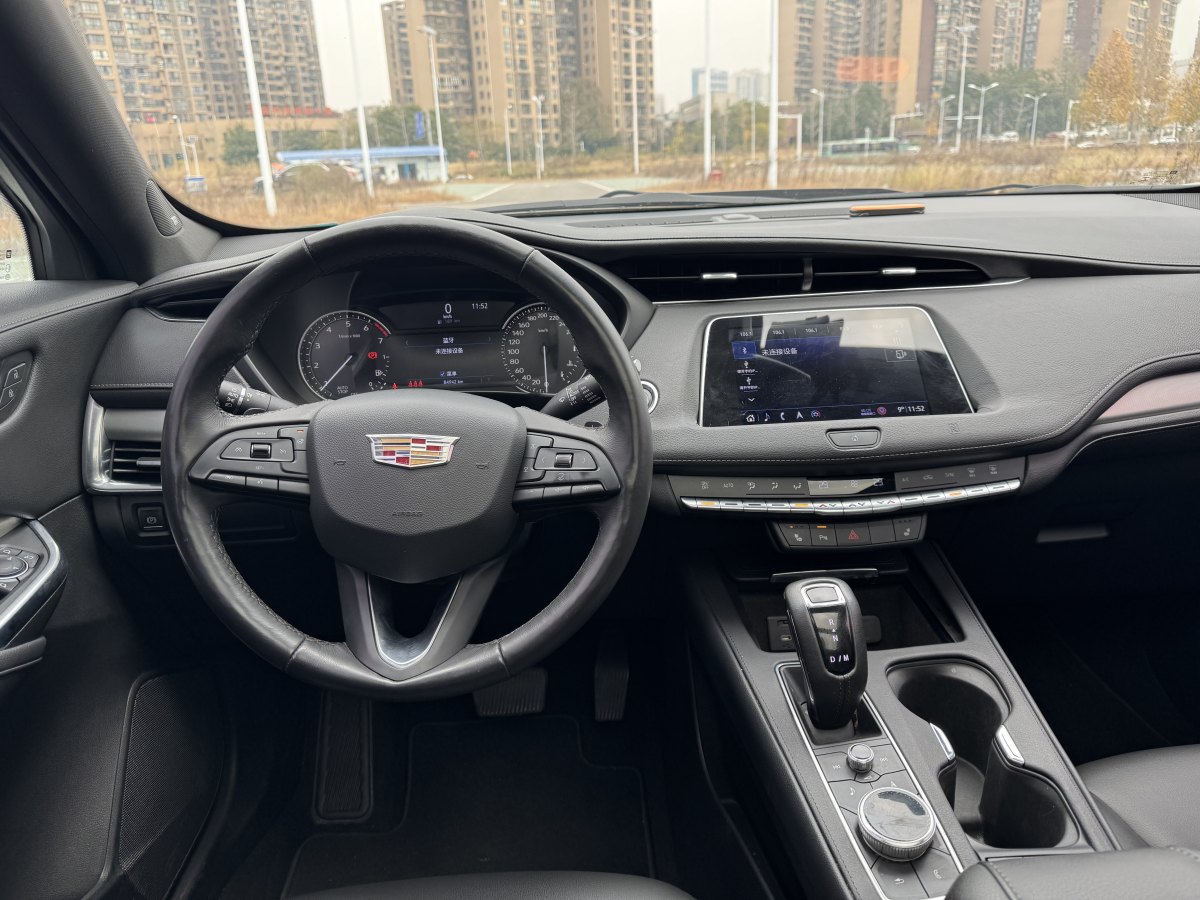 凱迪拉克 XT4  2018款 28T 兩驅(qū)領(lǐng)先型圖片