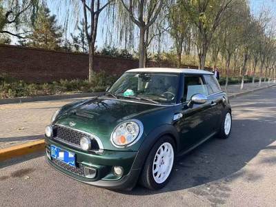 2010年12月 MINI CLUBMAN 1.6T COOPER S圖片