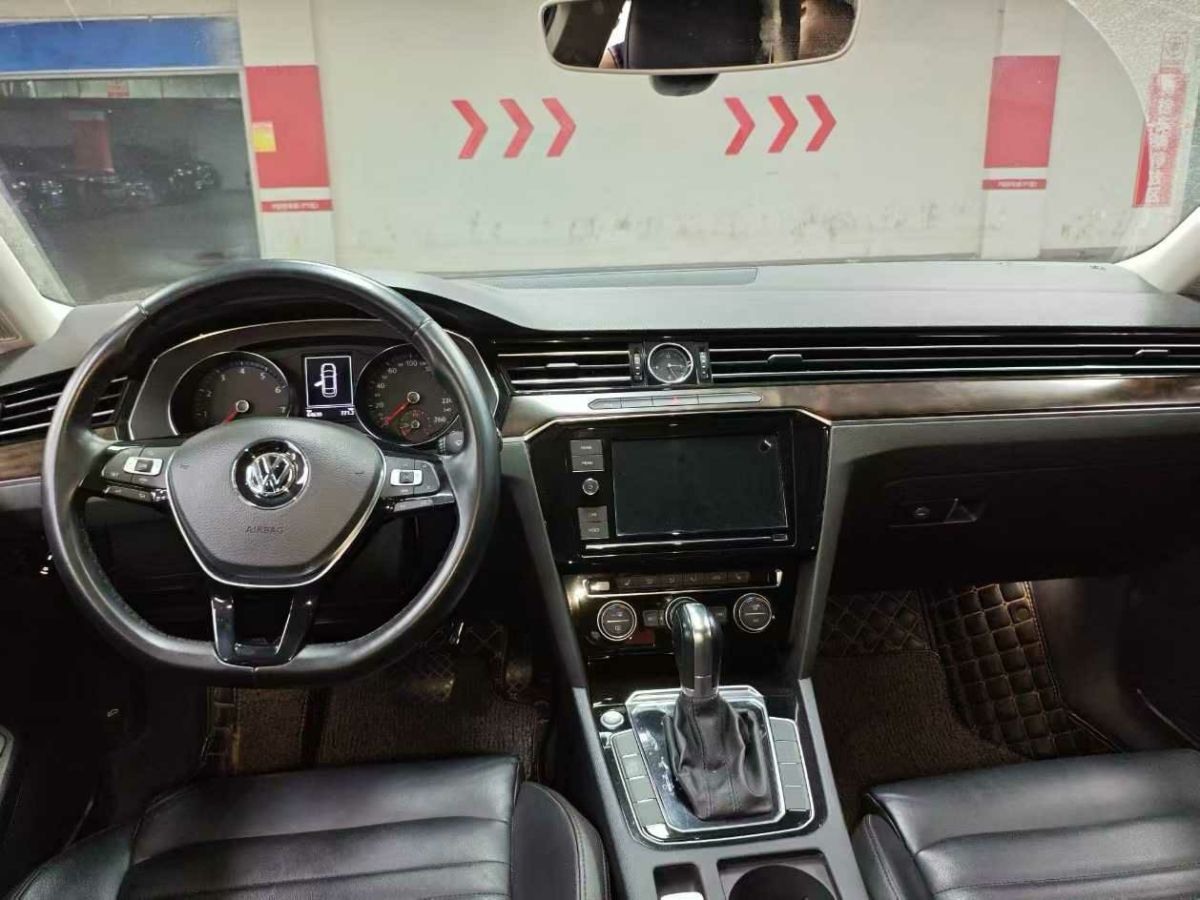 大眾 邁騰  2020款 280TSI DSG 領(lǐng)先型圖片