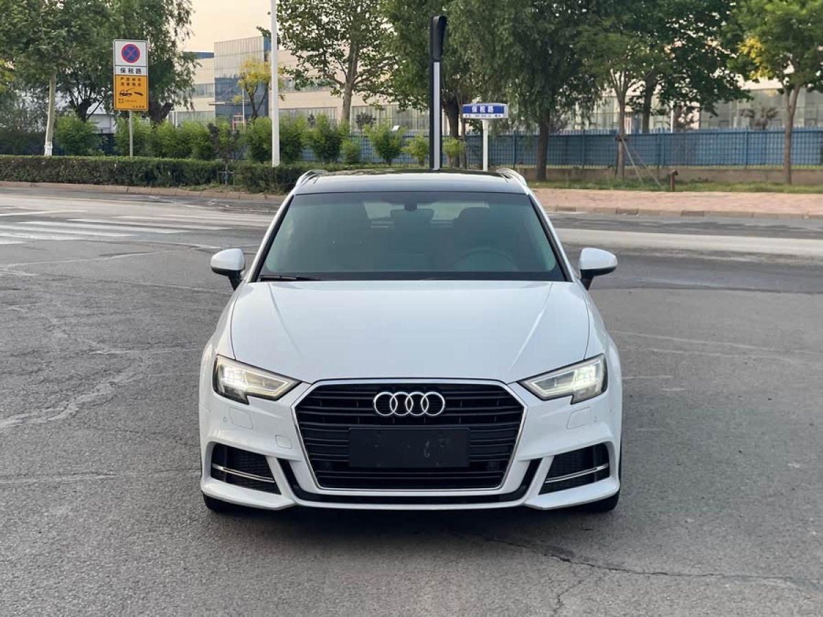 奧迪 奧迪A3  2017款 Sportback 35 TFSI 運(yùn)動(dòng)型圖片