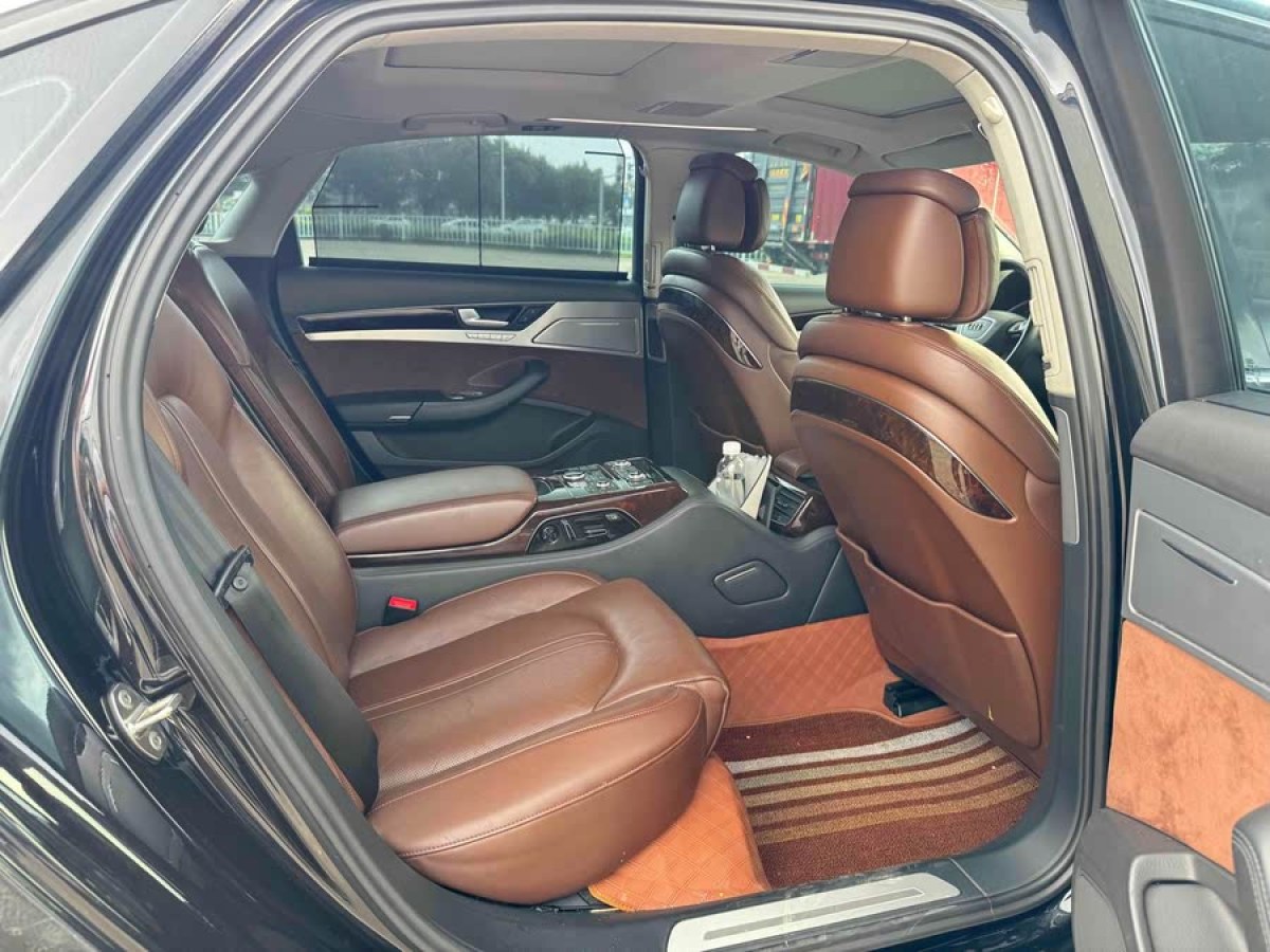 奧迪 奧迪A8  2013款 A8L 45 TFSI quattro豪華型圖片