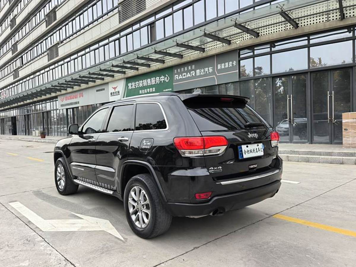 Jeep 大切諾基  2015款 3.0TD 柴油 精英導(dǎo)航版圖片