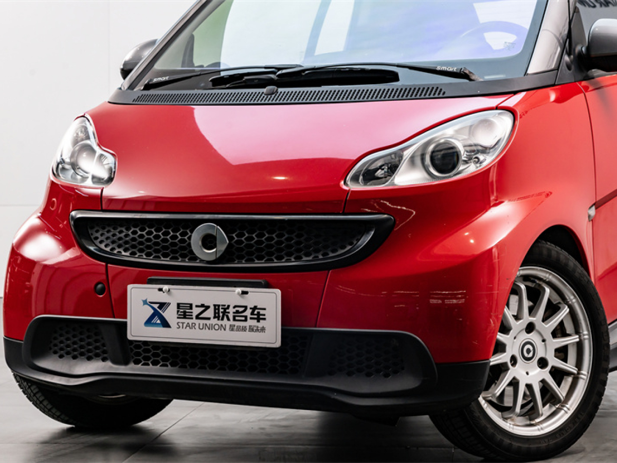 smart fortwo  2012款 1.0 MHD 硬頂標(biāo)準(zhǔn)版圖片