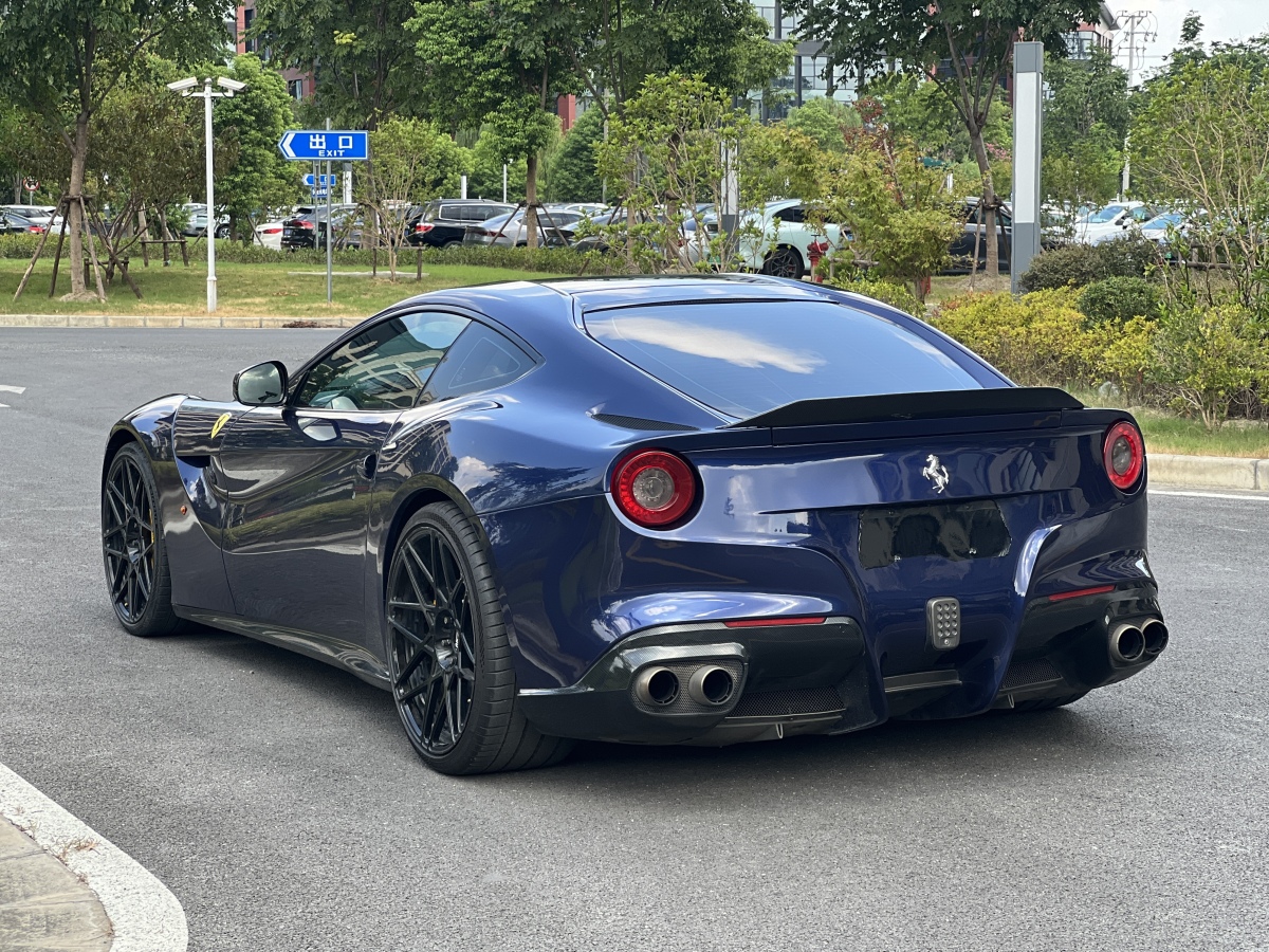 2016年5月法拉利 F12berlinetta  2013款 6.3L 標準型