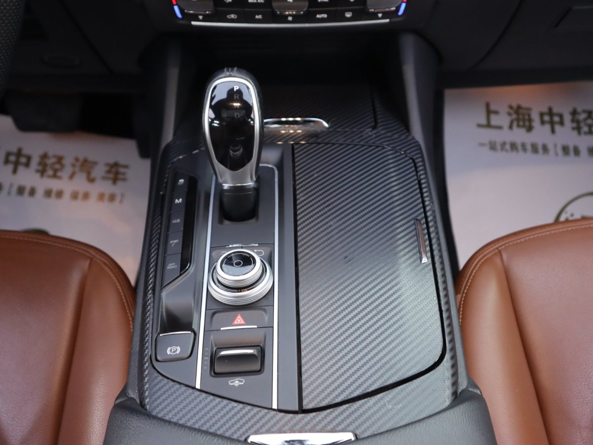 瑪莎拉蒂 Levante  2018款 3.0T 350Hp 標(biāo)準(zhǔn)版圖片