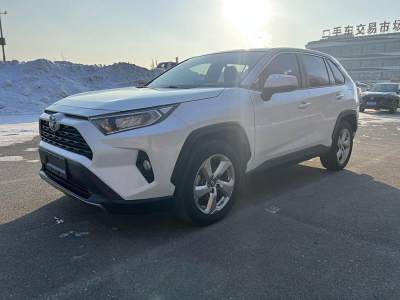 2021年8月 豐田 RAV4榮放 2.0L CVT四驅(qū)風尚PLUS版圖片