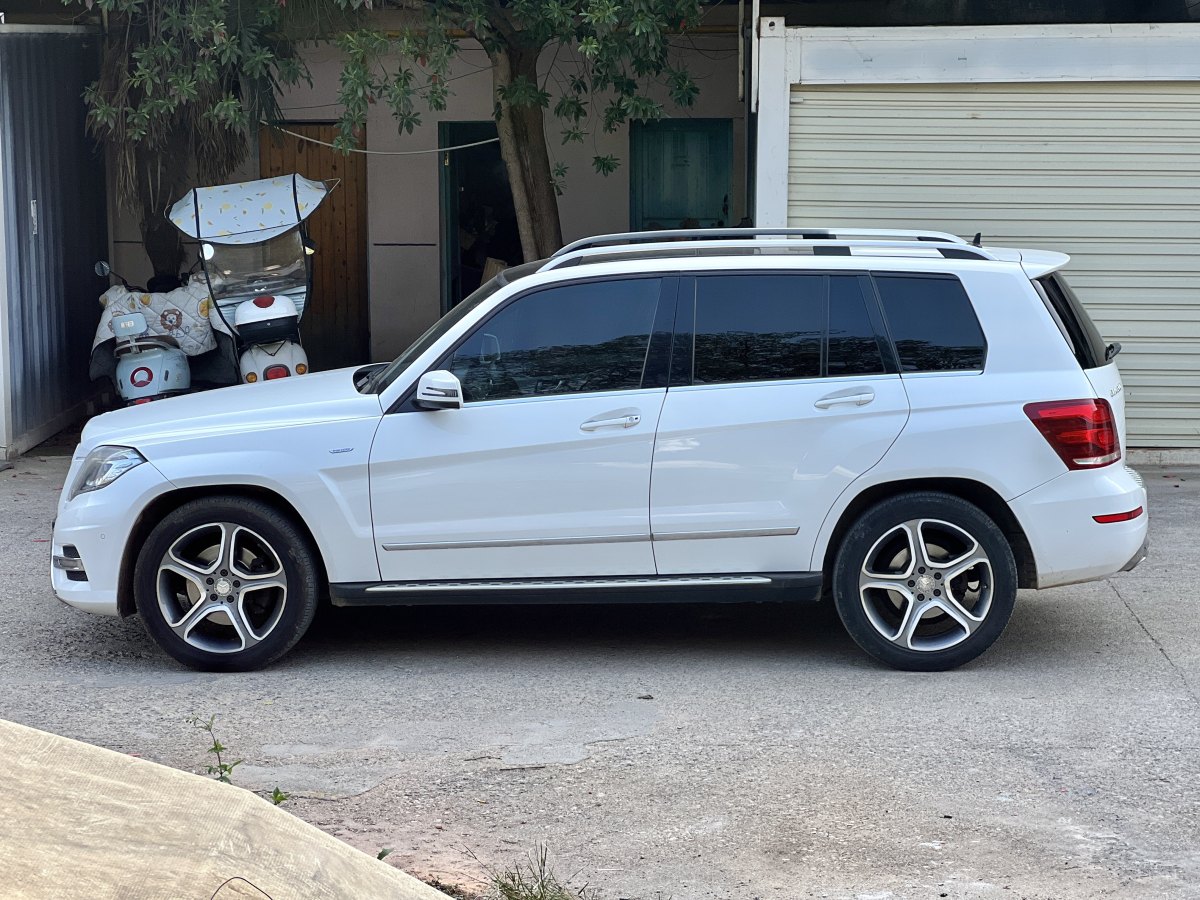 奔馳 奔馳GLK級(jí)  2015款 GLK 300 4MATIC 時(shí)尚型 極致版圖片