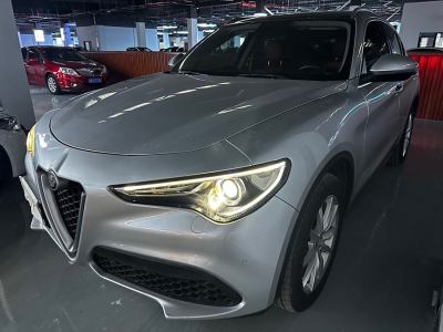 2017年9月 阿爾法·羅密歐 Stelvio 2.0T 280HP 豪華版圖片