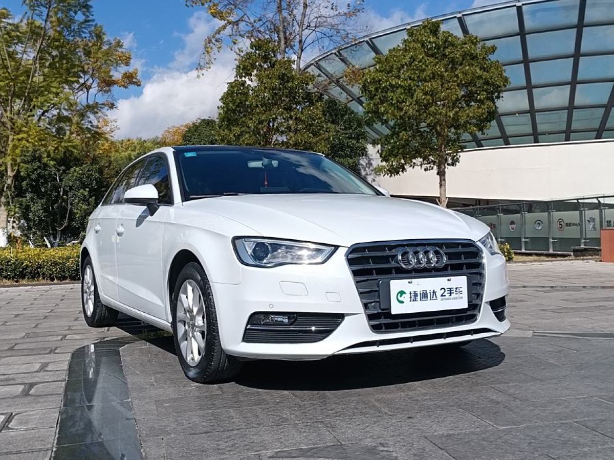 奧迪 奧迪A3  2016款 Sportback 35 TFSI 領(lǐng)英型圖片