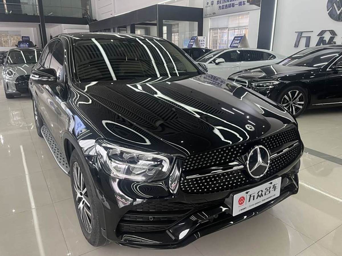 奔馳 奔馳GLC  2022款 改款 GLC 300 4MATIC 轎跑SUV圖片