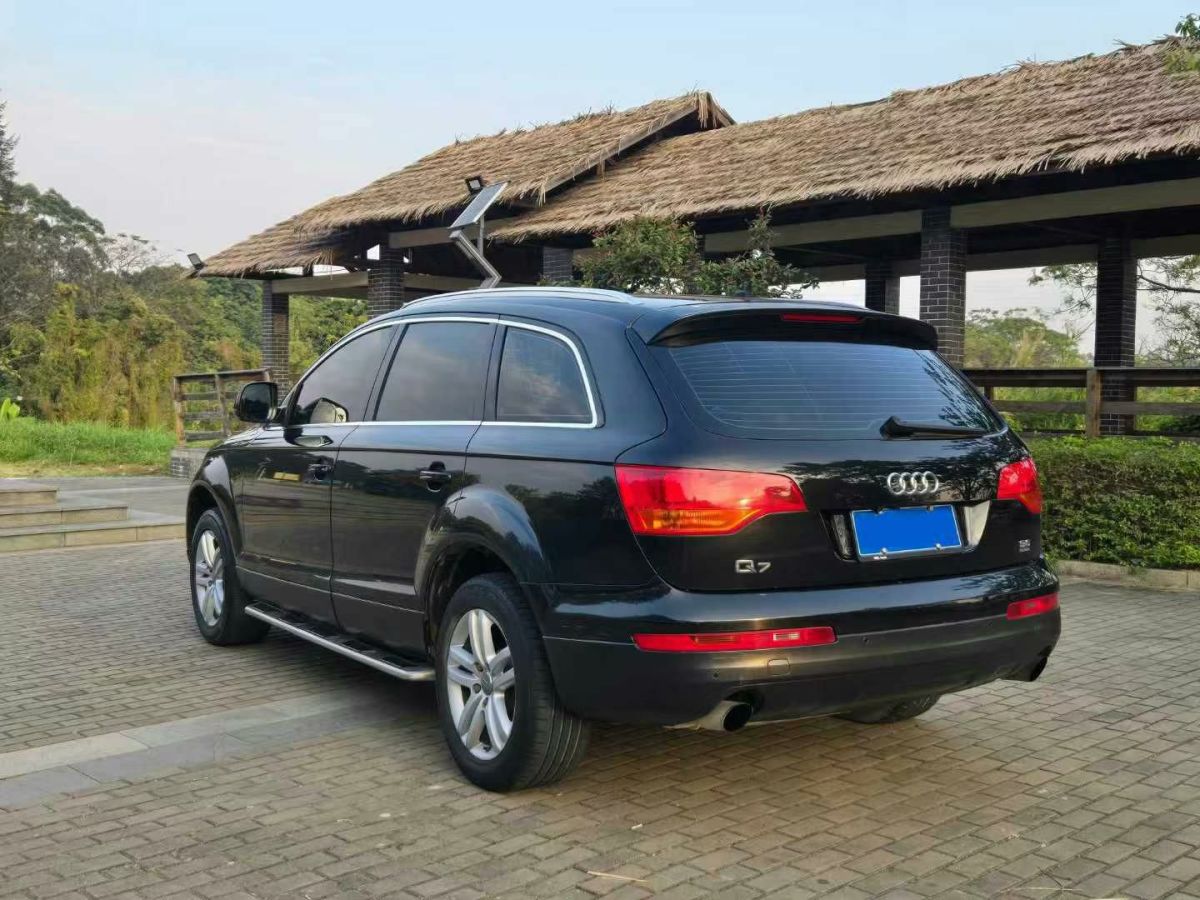 奧迪 奧迪Q7  2009款 Q7 3.6 FSI 技術(shù)越野版圖片