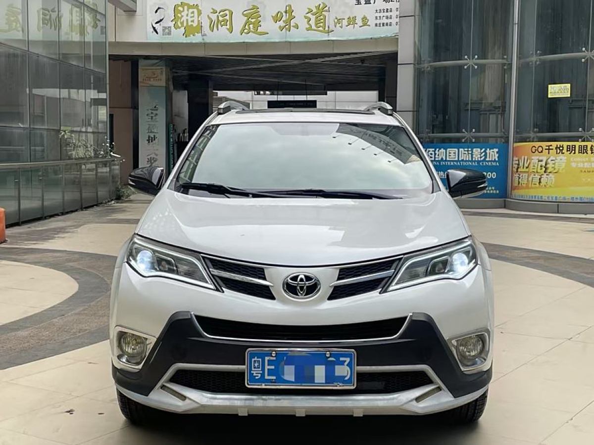 2015年10月豐田 RAV4榮放  2015款 2.0L CVT兩驅(qū)風(fēng)尚版